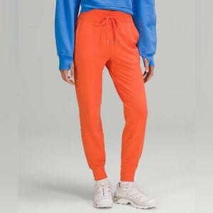 💥NWOT💥 lululemon Ready to Rulu High-Rise Jogger - SZ 6